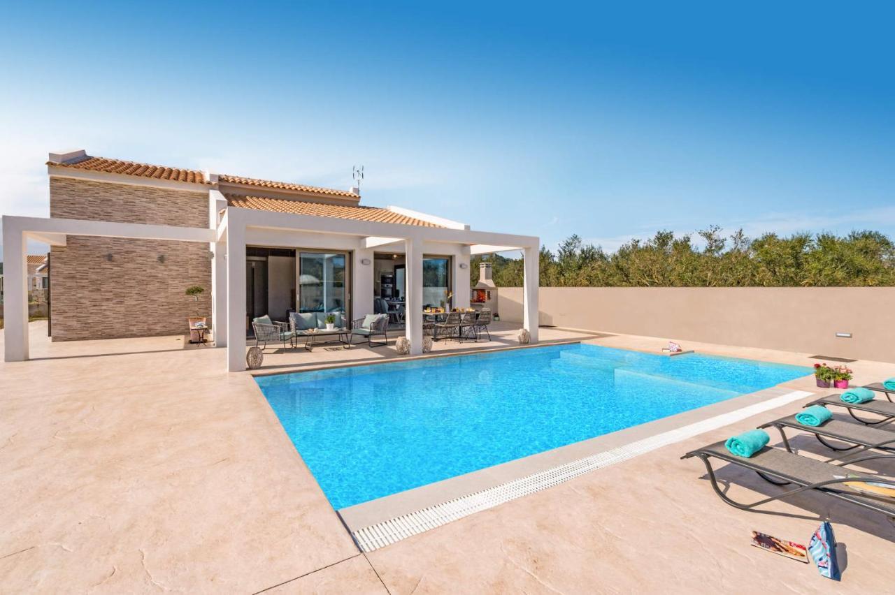 Zante Prime Heated Pool Villa Plános